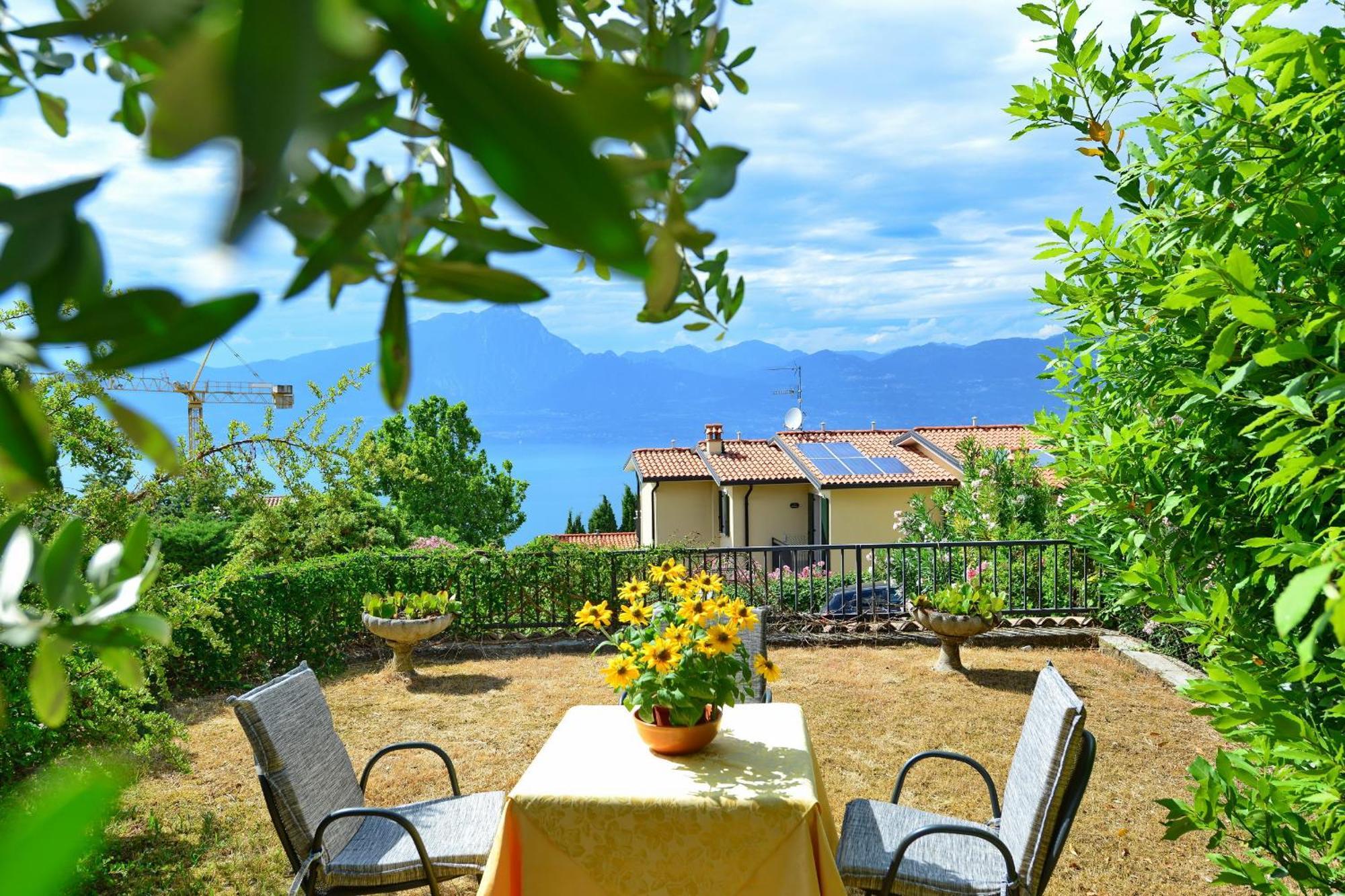 Bed And Breakfast Due Leoni Torri Del Benaco Eksteriør bilde