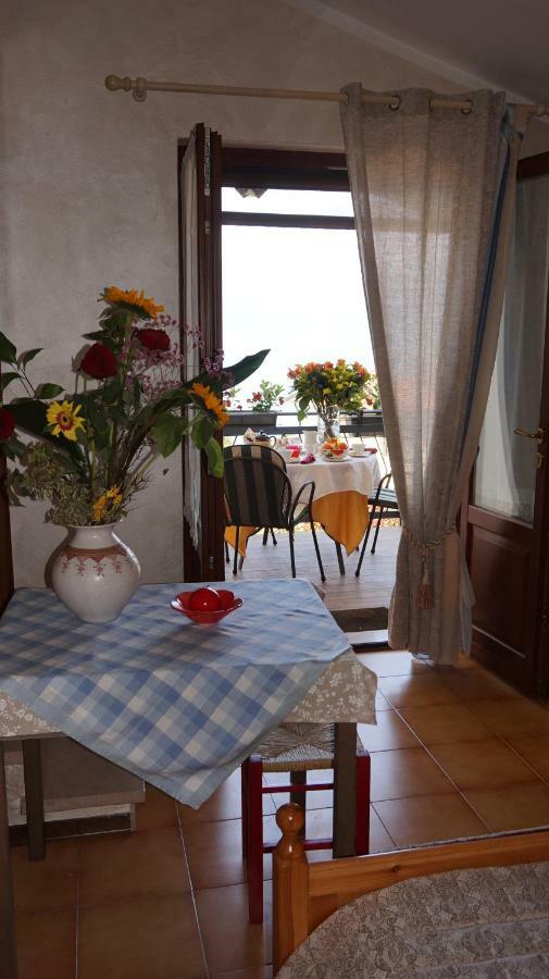Bed And Breakfast Due Leoni Torri Del Benaco Eksteriør bilde
